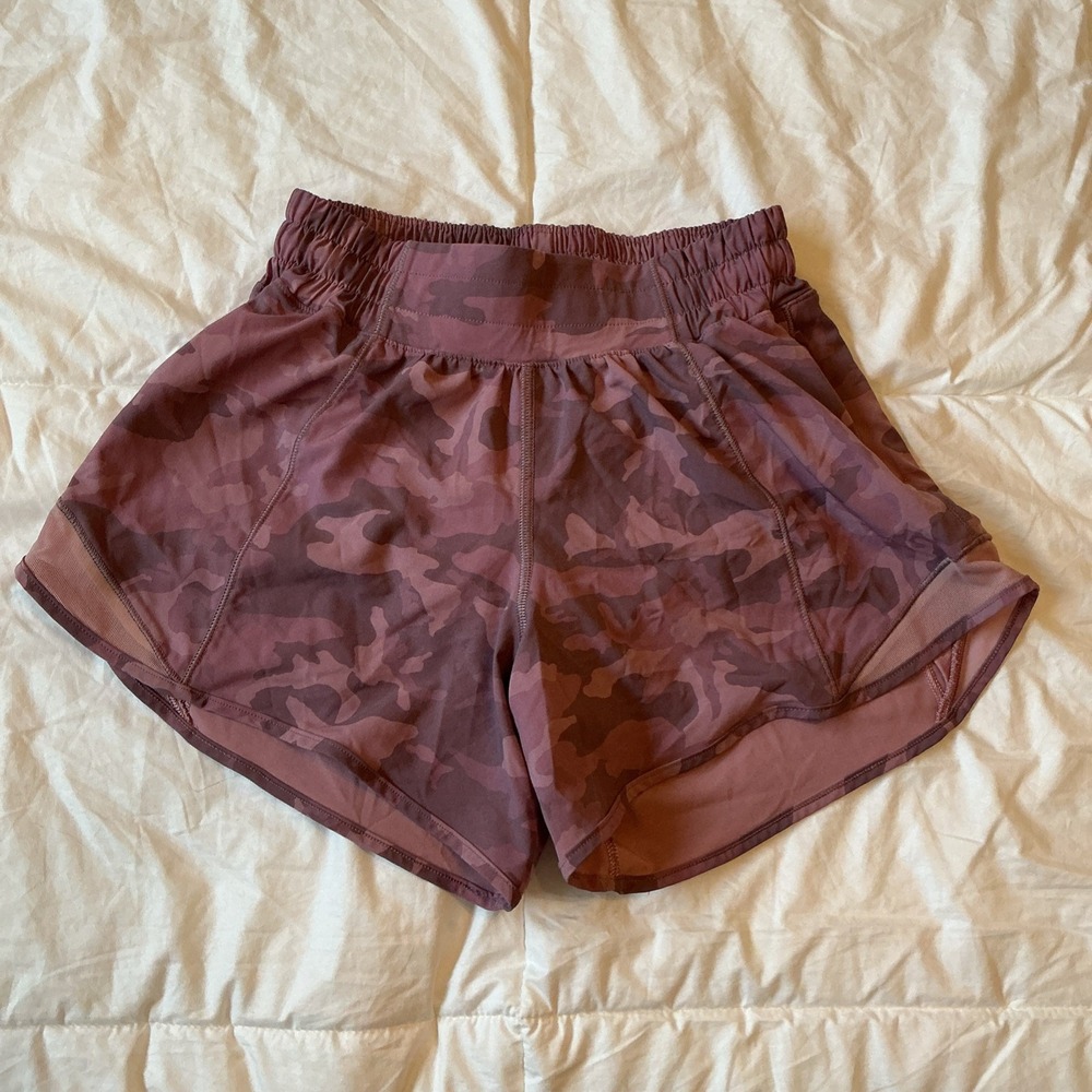 Lululemon Shorts Women's sz 2 Purple Camo Lined Athletic Running Training